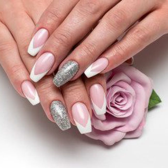 silver rose nail